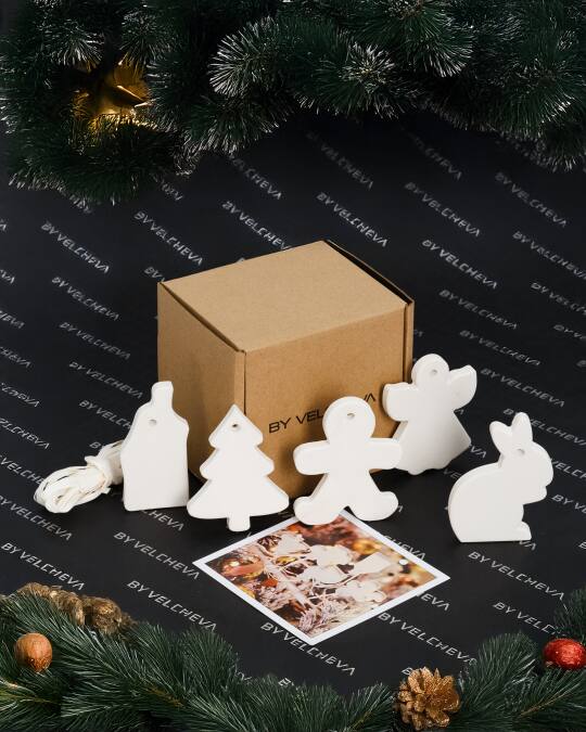 Flavored Christmas tree toys BY VELCHEVA
